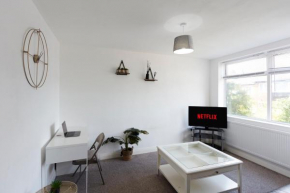 Spacious home close to city centre location